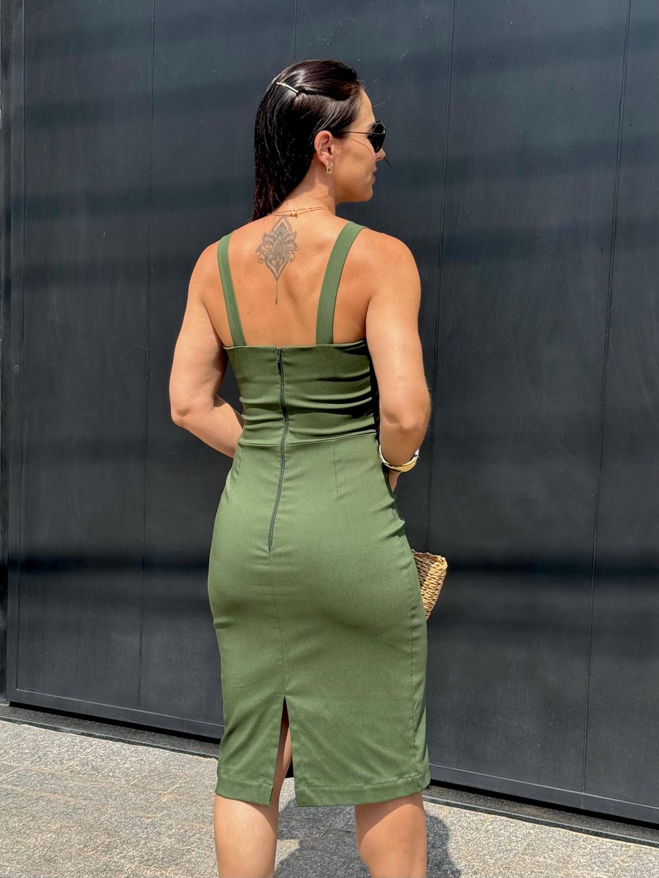 Vestido Midi Carolina Verde Militar