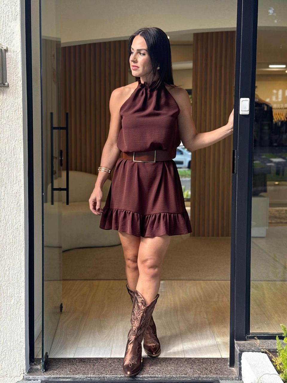Vestido Crepe Evasê Constance Marrom 