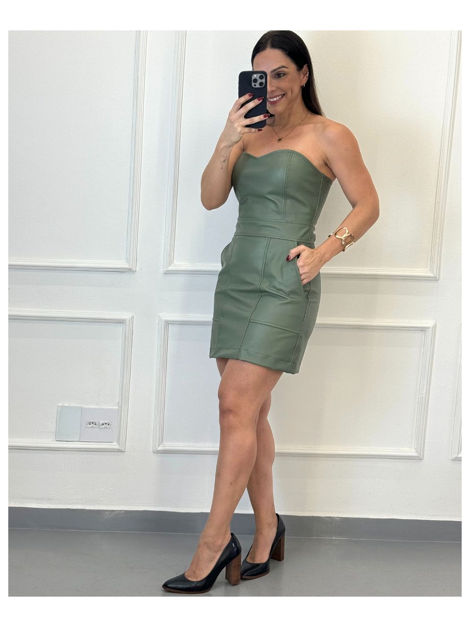 Vestido Tomara que Caia Courino Dri Ferreira Verde Militar