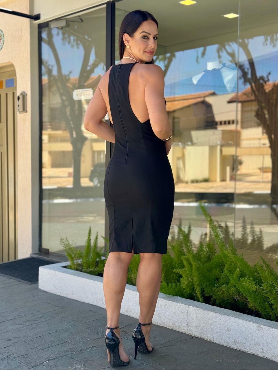 Vestido Genebra Preto Liso