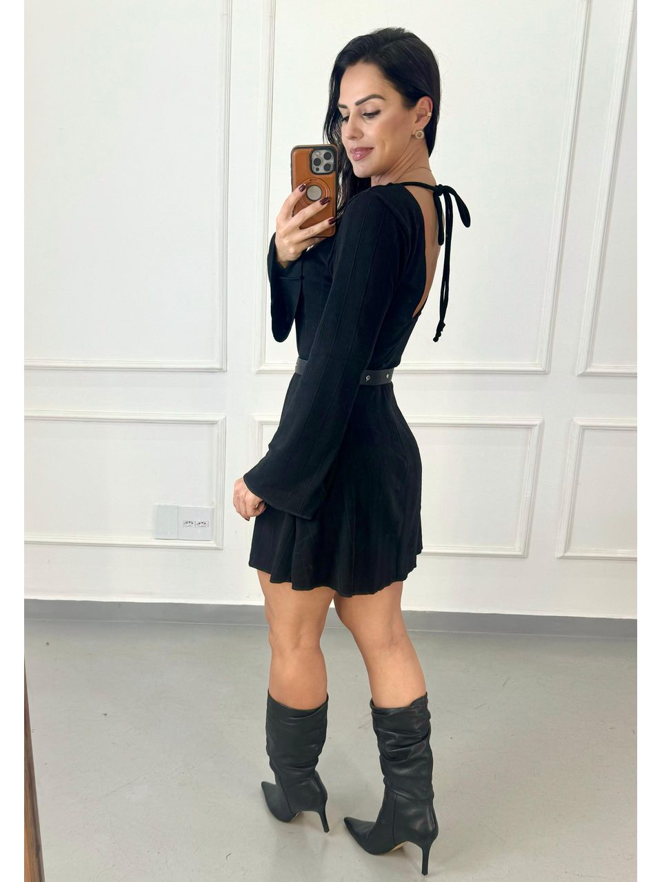 Vestido Manga Longa Flare Evasê Hannah Preto