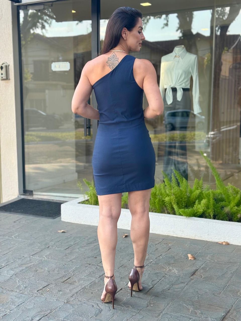 Vestido Curto Nula Manga Romana Azul Marinho