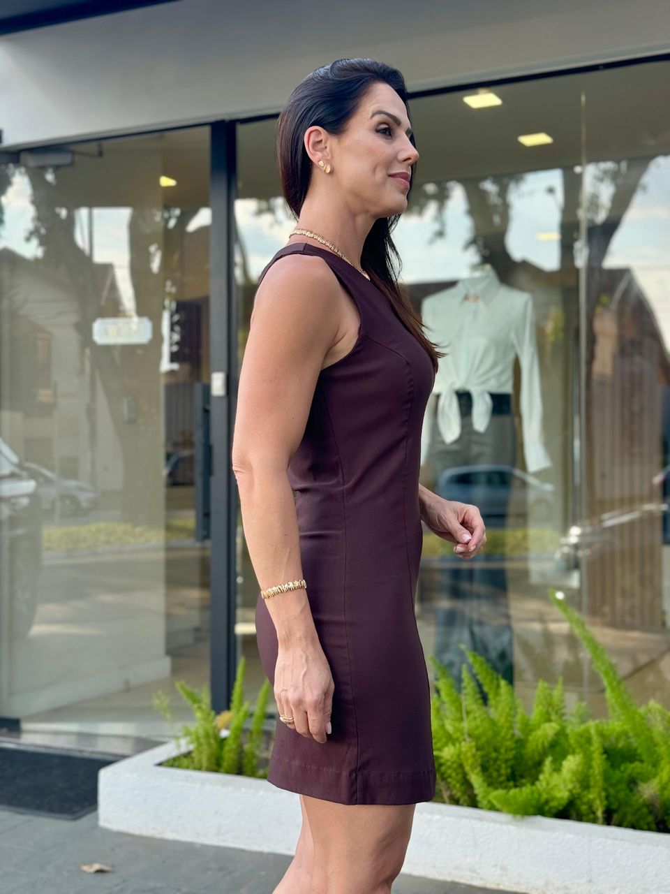 Vestido Curto Nula Manga Romana Coffee