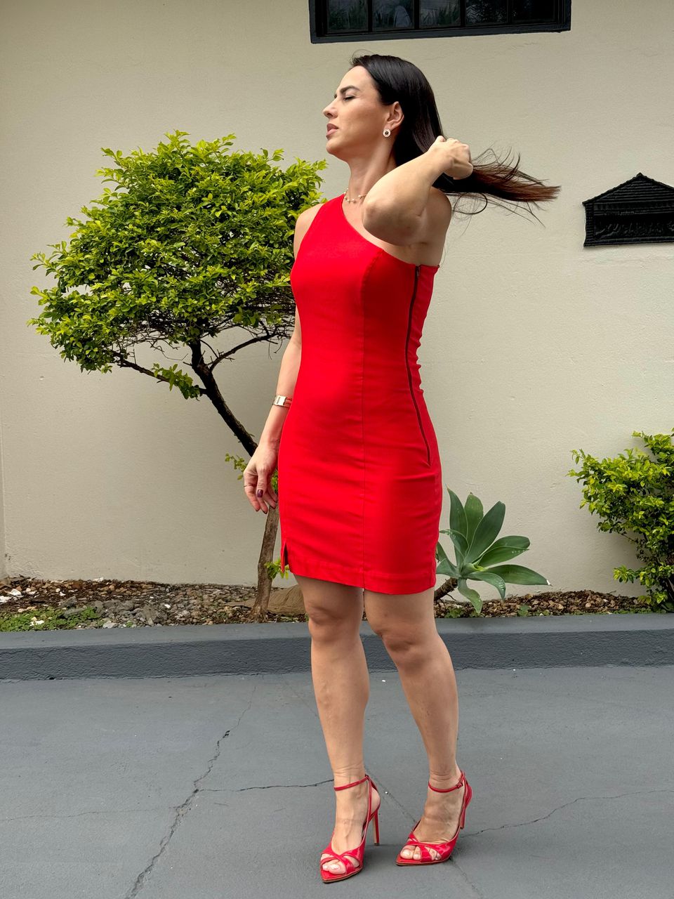 Vestido Curto Nula Manga Romana Vermelho