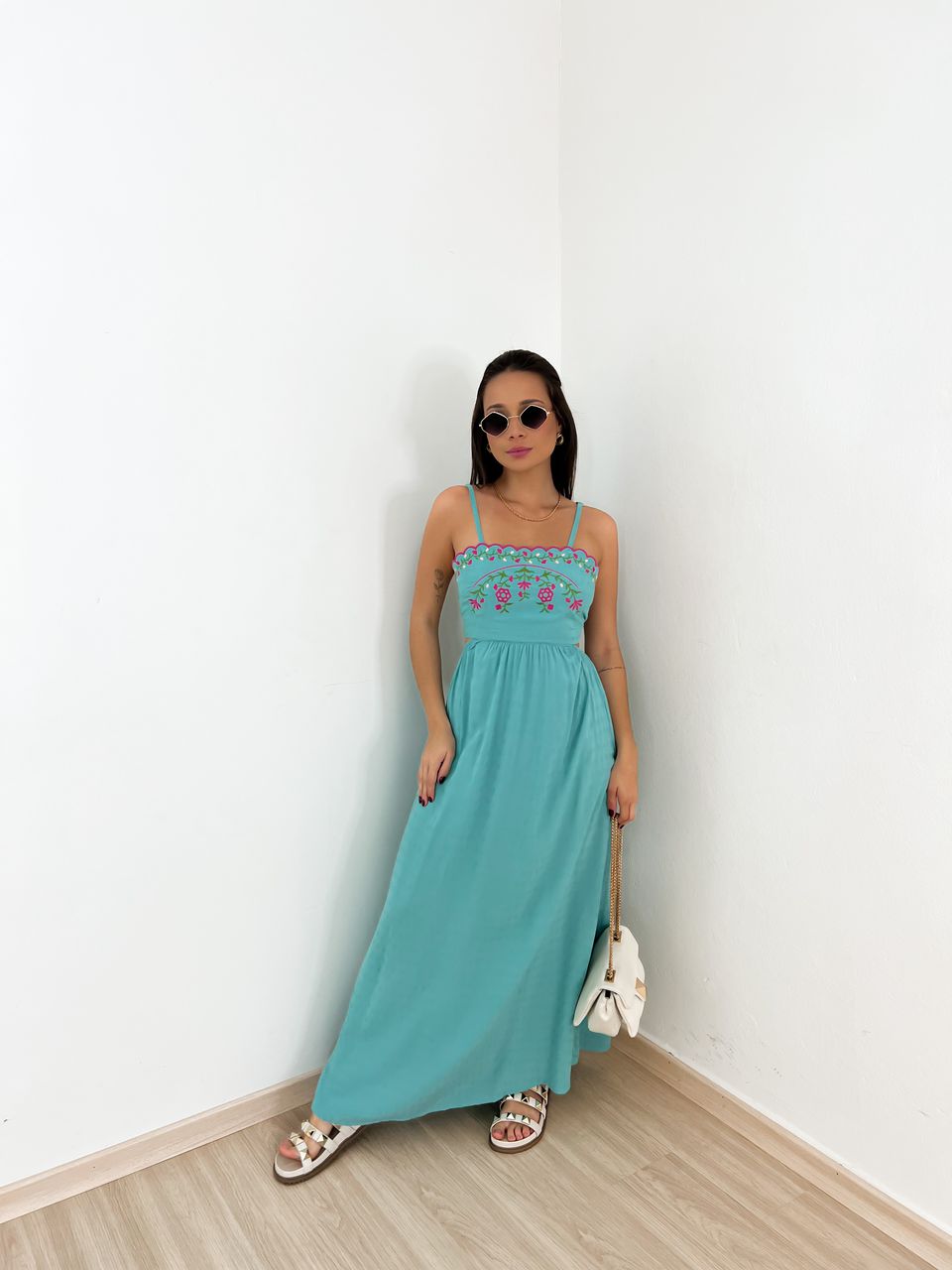 VESTIDO LAVINIA BORDADO AZUL