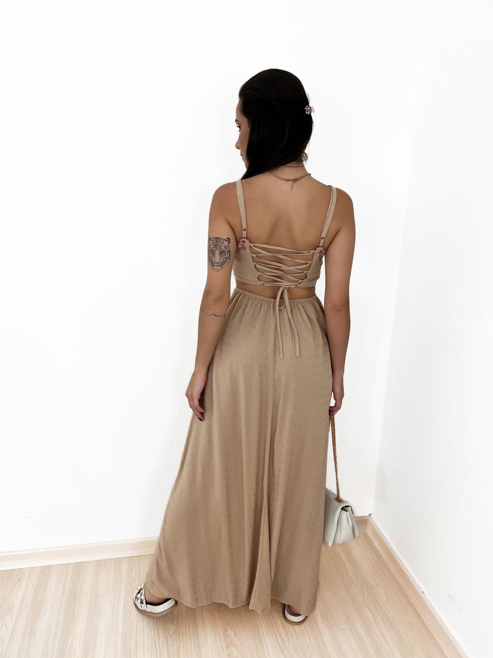 VESTIDO LAVINIA BORDADO NUDE