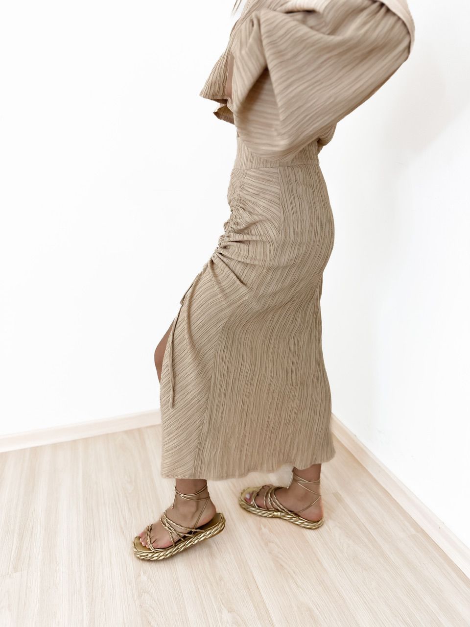 saia midi fenda cf Nude