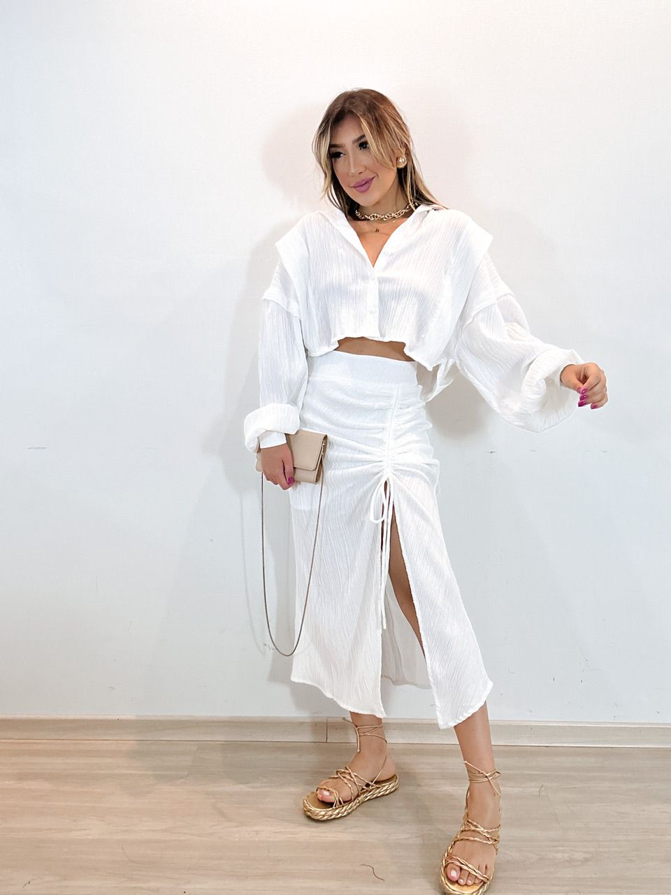 camisa cropped cf over off