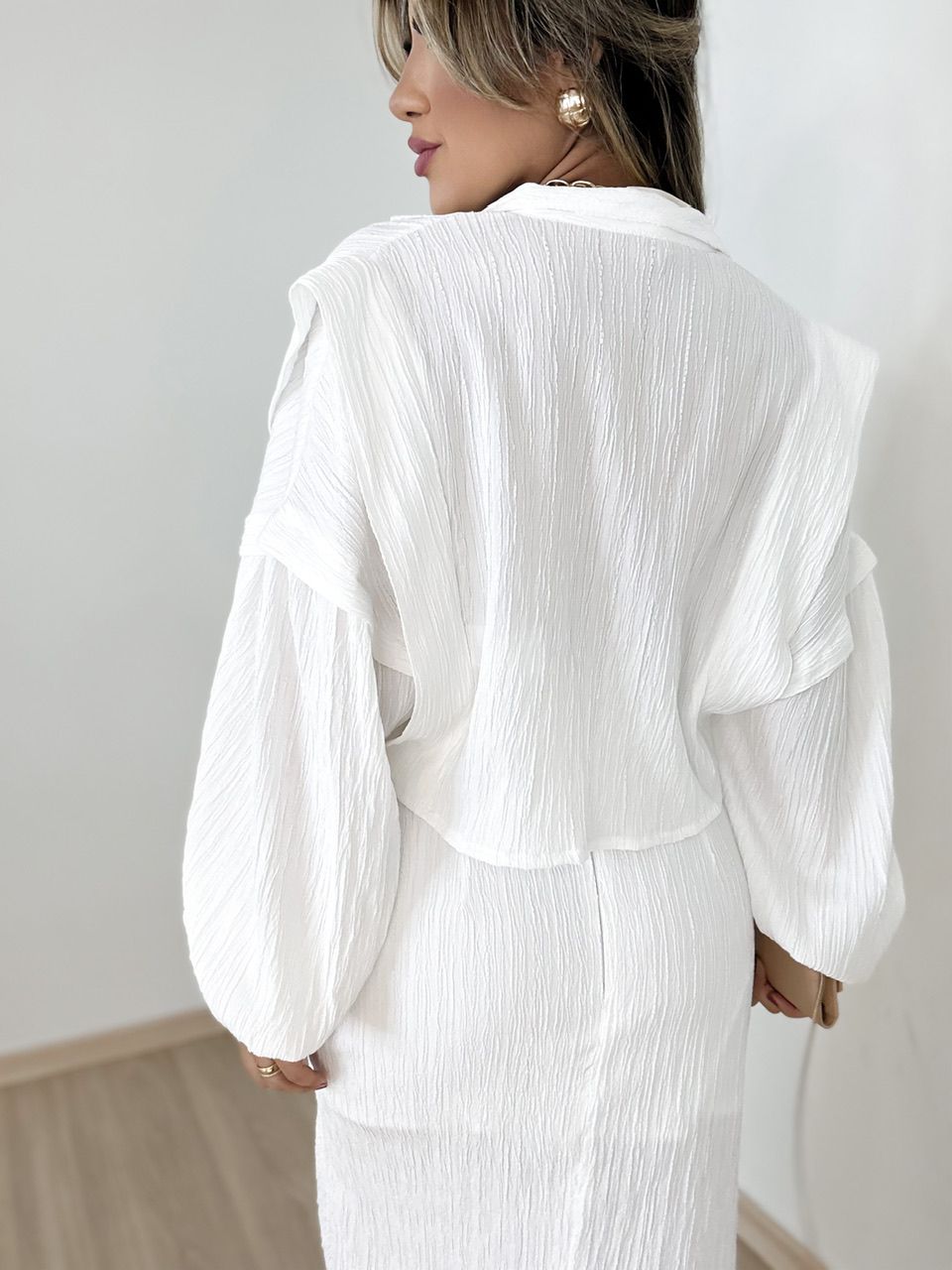 camisa cropped cf over off