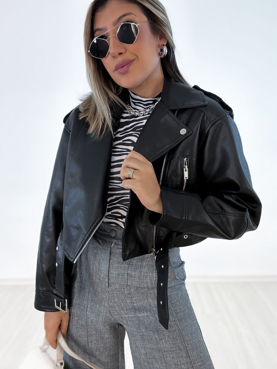 JAQUETA FELICIA Preta - 0039180033 - CAROLLA FERRARO