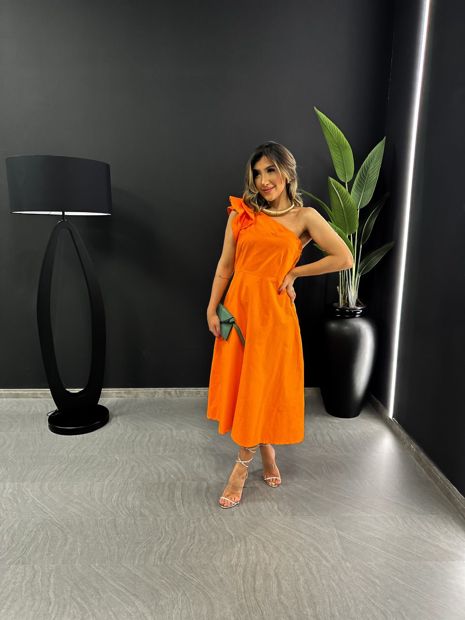 VESTIDO ATENA NULA MANGA LARANJA