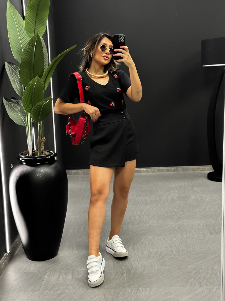 T-SHIRT CEREJA PRETA