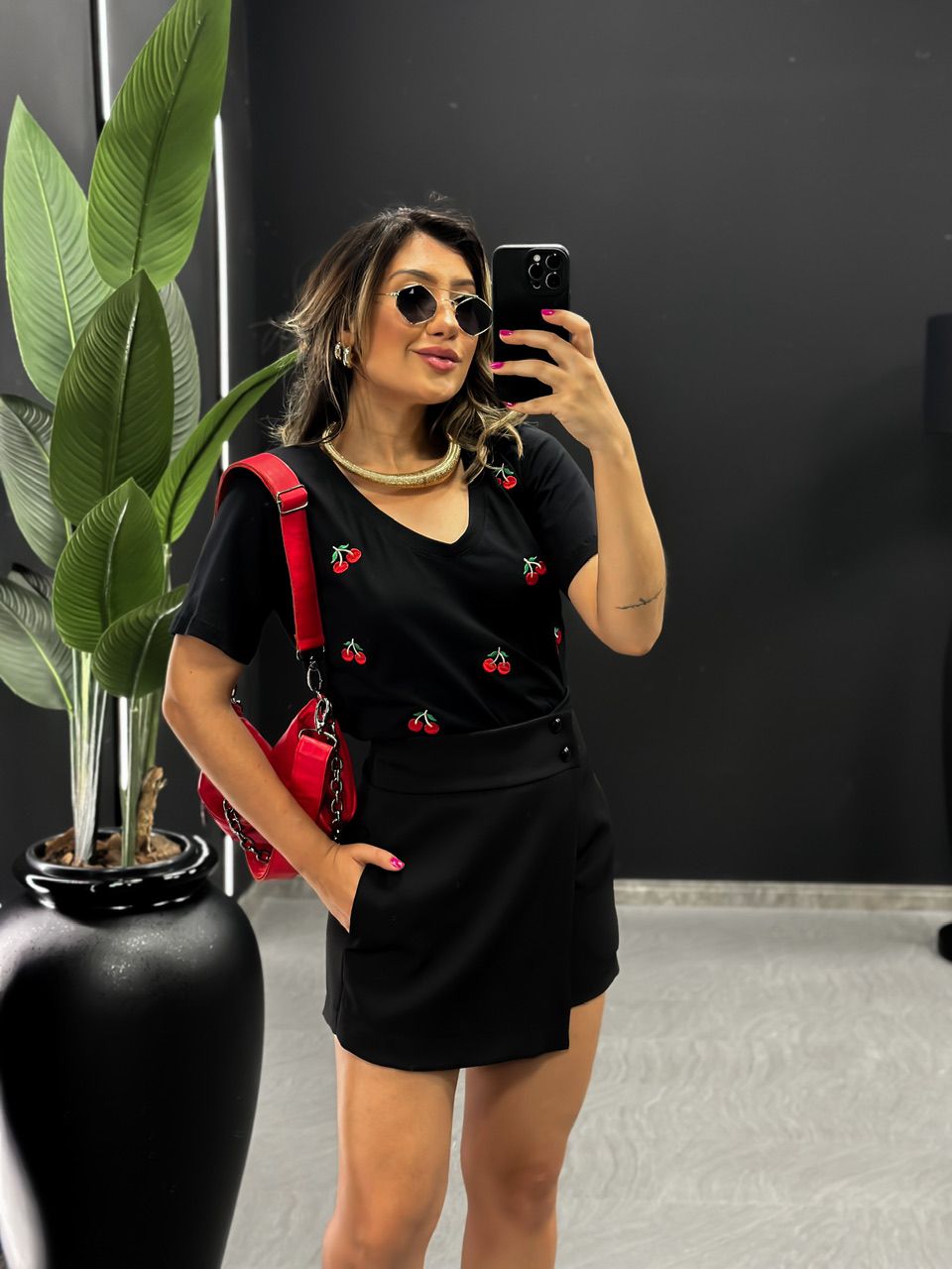 T-SHIRT CEREJA PRETA - 0044320033 - CAROLLA FERRARO