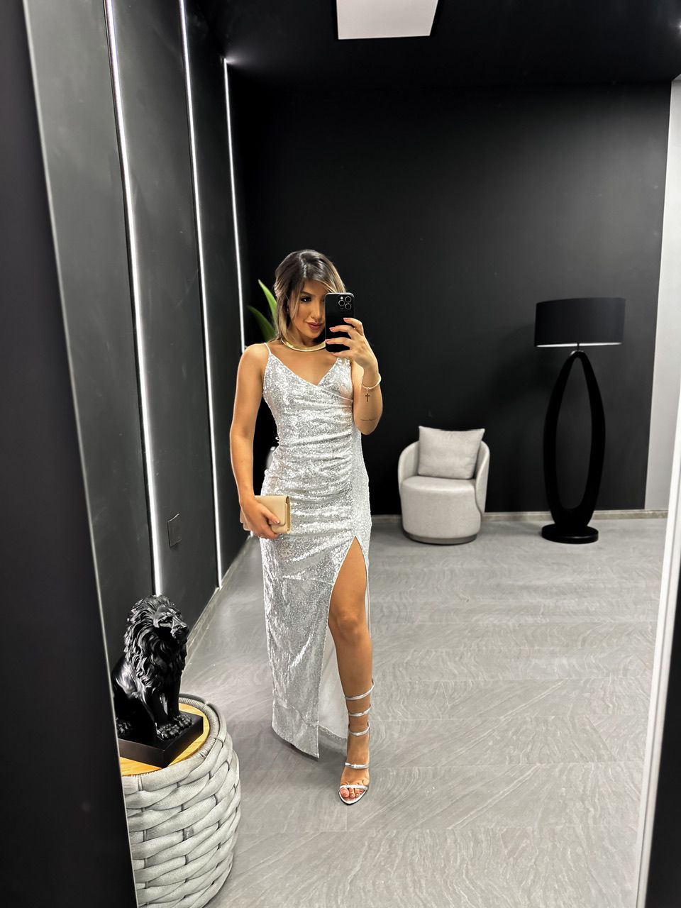VESTIDO CAMILA PAETE PRATA
