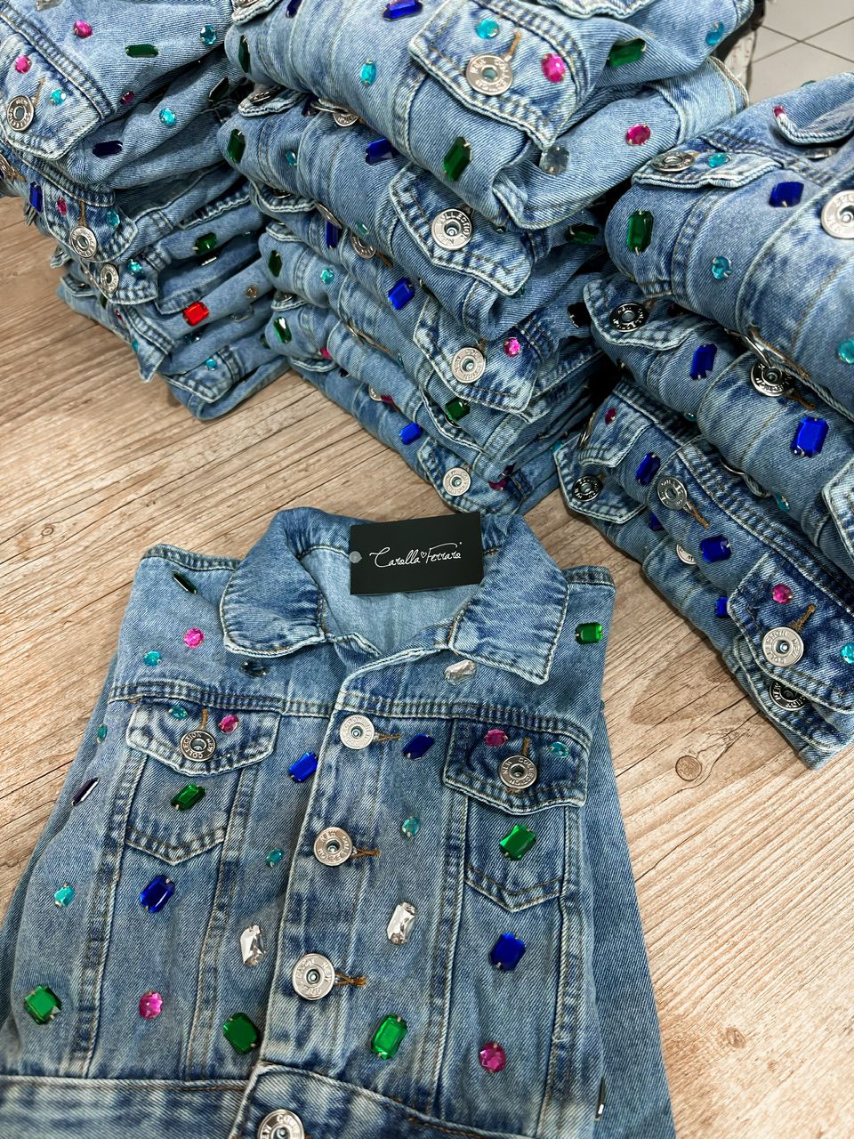 JAQUETA PEDRARIA JEANS
