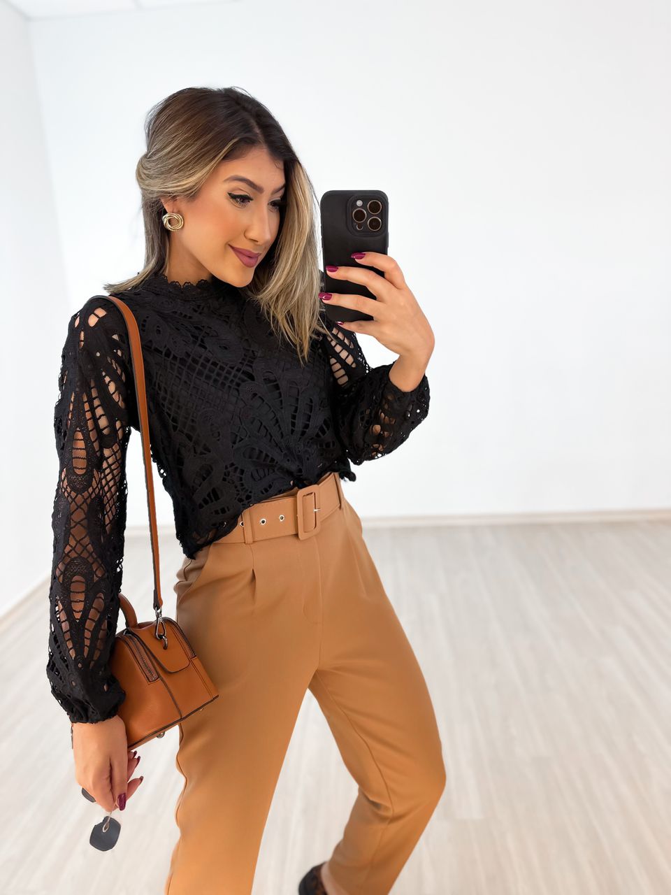 BLUSA RENDA Preta