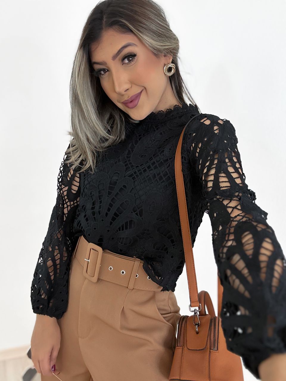 BLUSA RENDA Preta