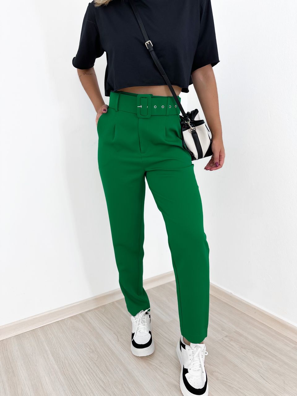 CALÇA LIA COM CINTO Verde