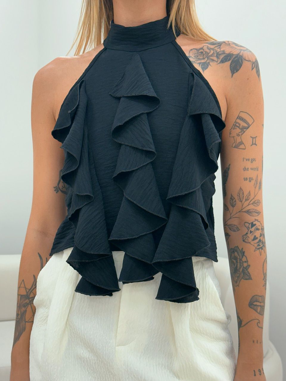 BLUSA LAIS FRENTE ÚNICA PRETA