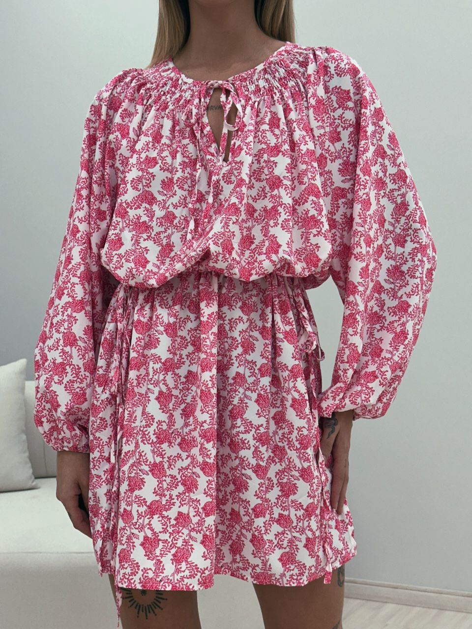 VESTIDO VITÓRIA MANGA ROSA
