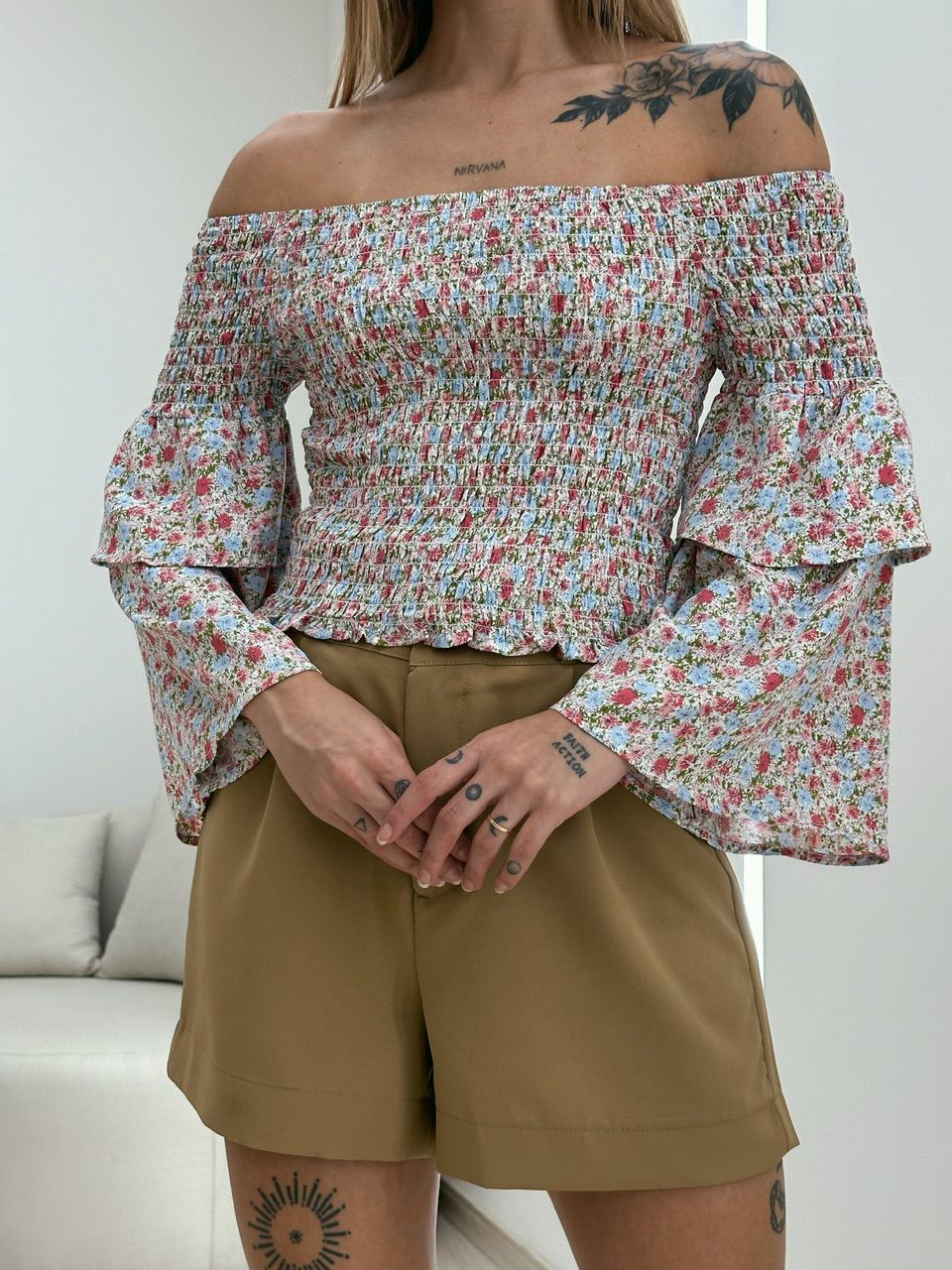 BLUSA LORENA LASTEX AZUL CLARO
