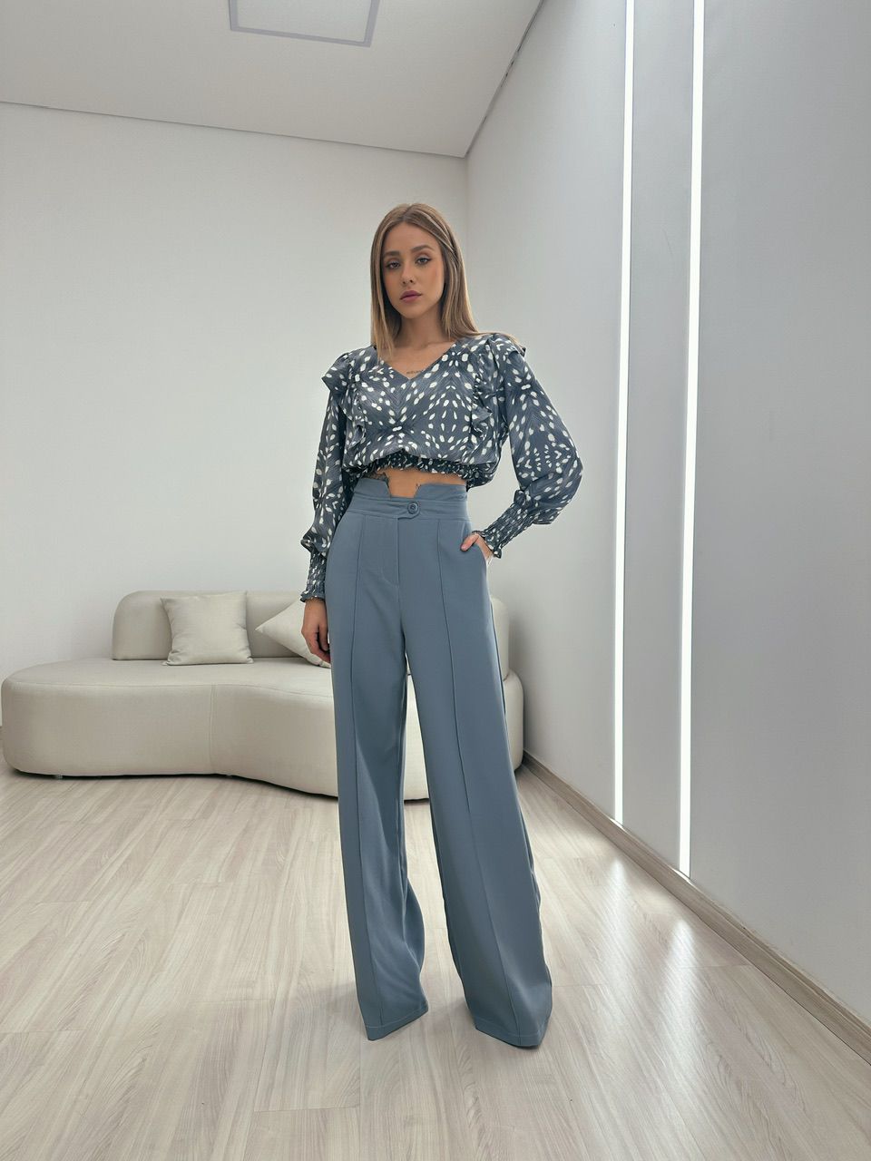 BLUSA REBECA MANGA CINZA