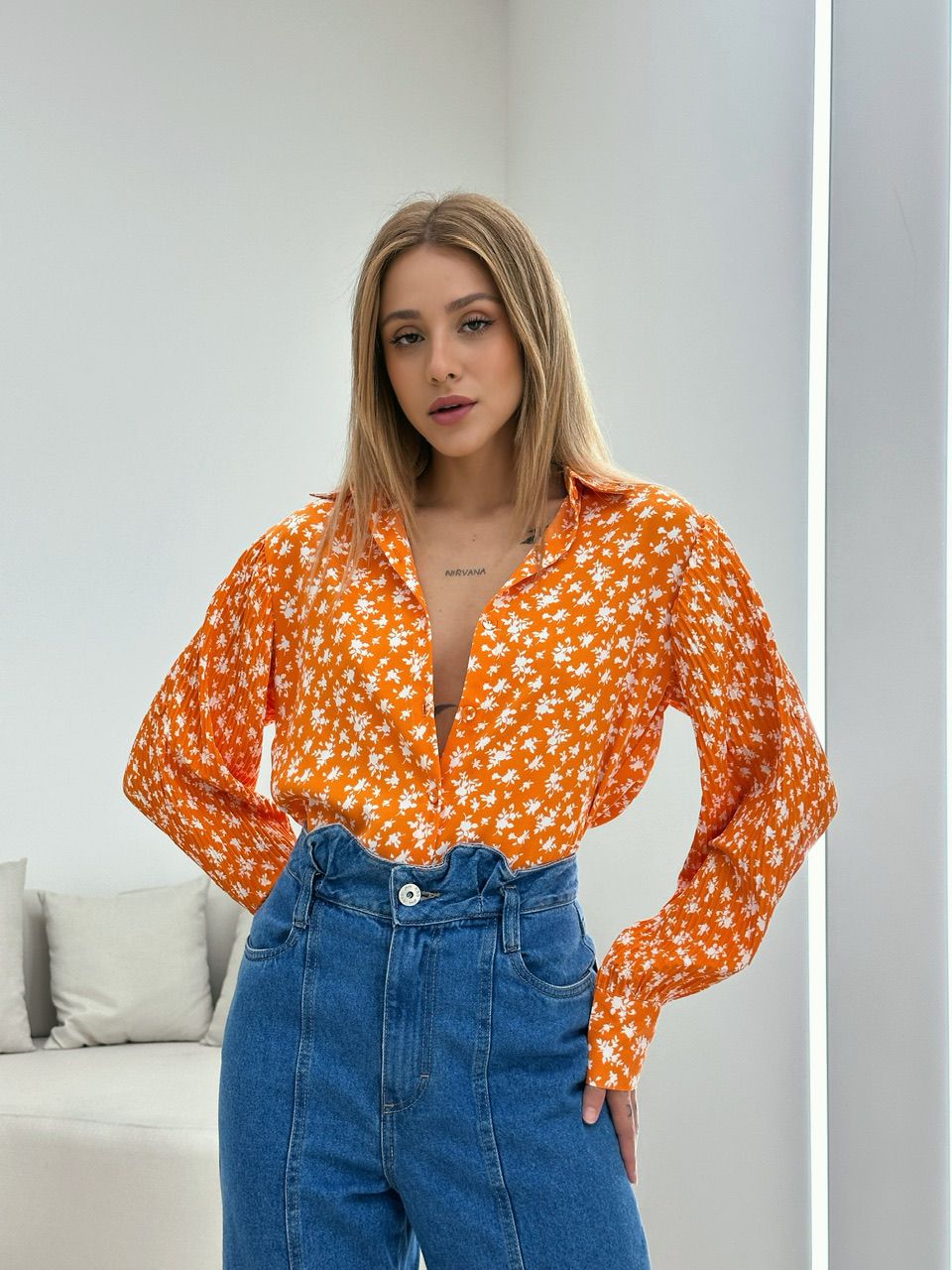 CAMISA FLORAL MANGA PLISSADA LARANJA - 0050420068 - CAROLLA FERRARO