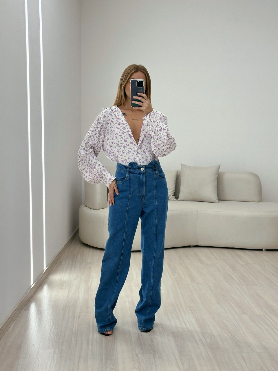 CAMISA FLORAL MANGA PLISSADA OFF/LILÁS