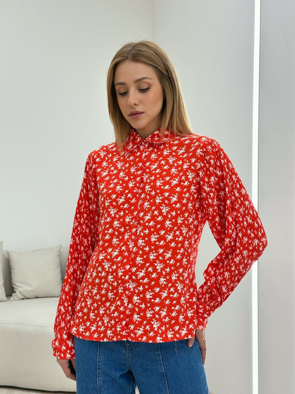 CAMISA FLORAL MANGA PLISSADA VERMELHA