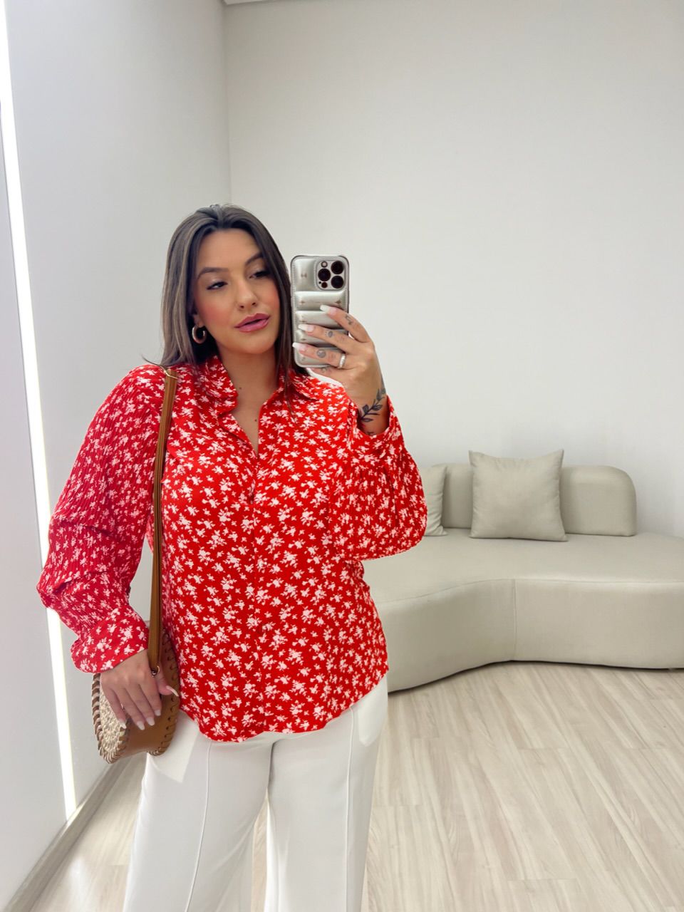 CAMISA FLORAL MANGA PLISSADA VERMELHA