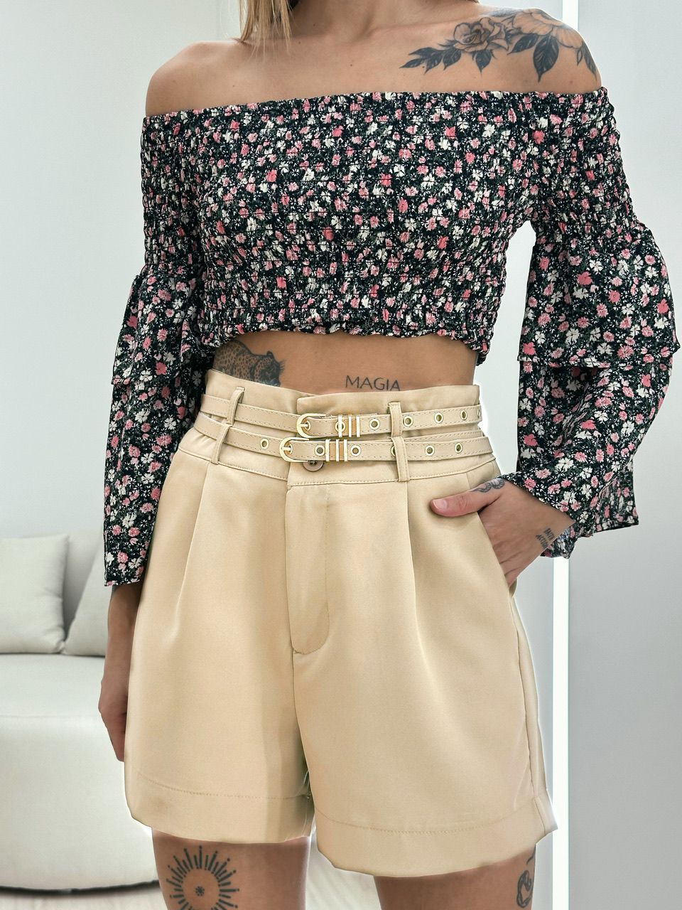 SHORT CECÍLIA ALFAIATARIA AREIA - 0050440110 - CAROLLA FERRARO