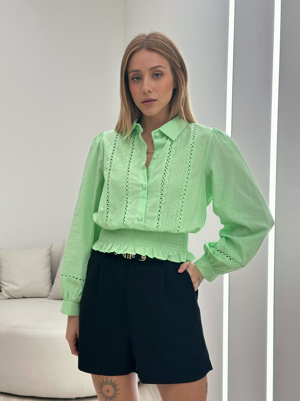 SHORT CECÍLIA ALFAIATARIA PRETO