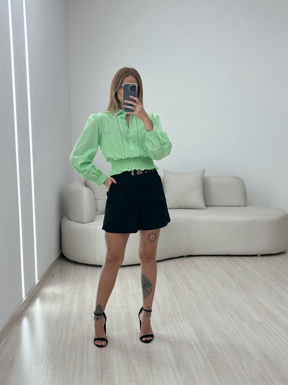 SHORT CECÍLIA ALFAIATARIA PRETO