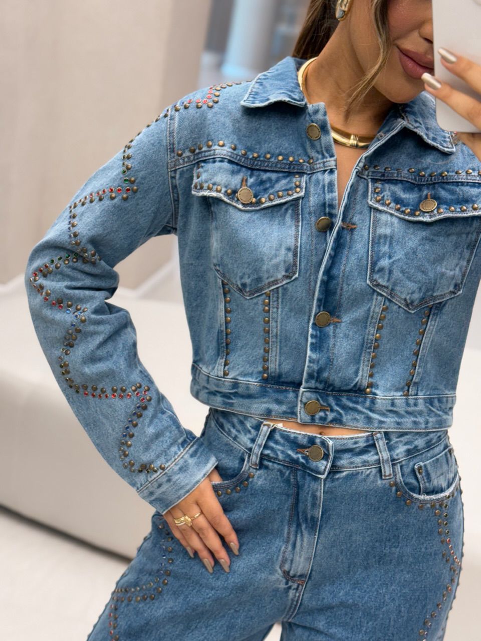 JAQUETA ISABELA APLICAÇÕES JEANS MÉDIO