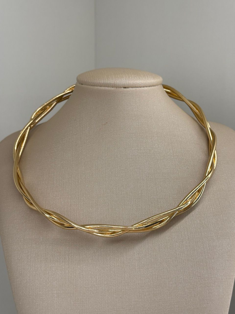 CHOKER VIVI TRANÇADA DOURADA