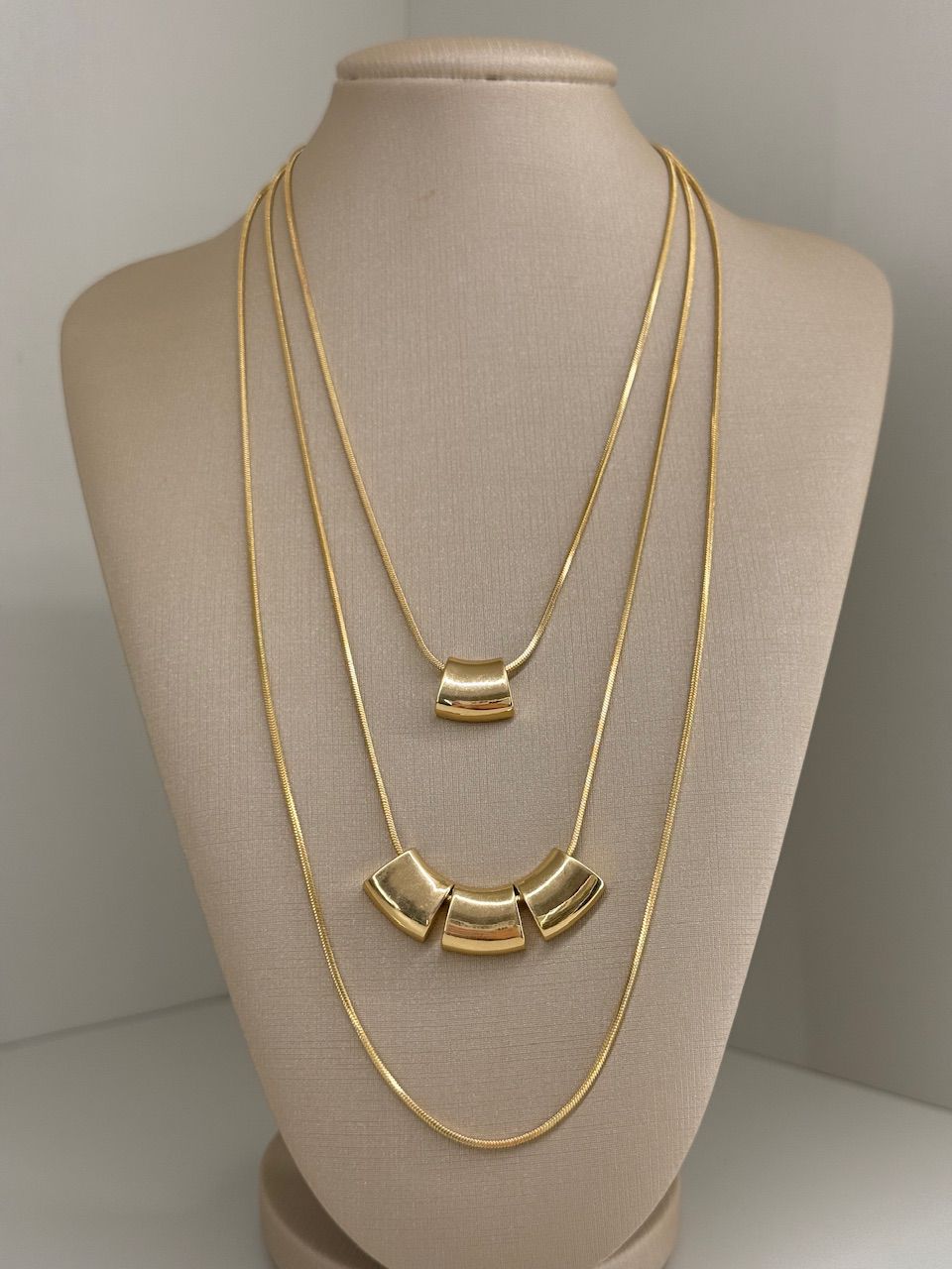 MIX MARCIA COLAR DOURADO
