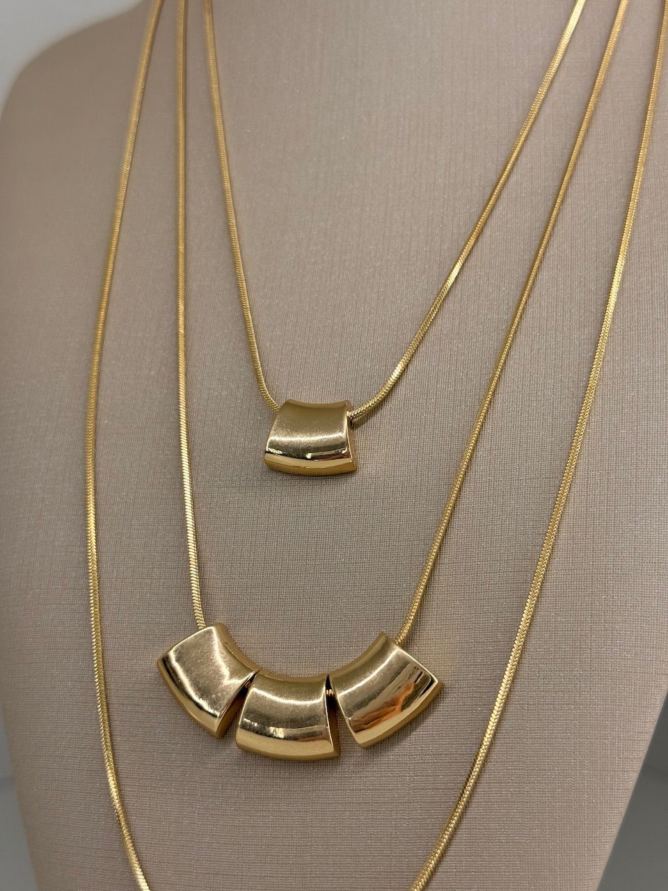 MIX MARCIA COLAR DOURADO