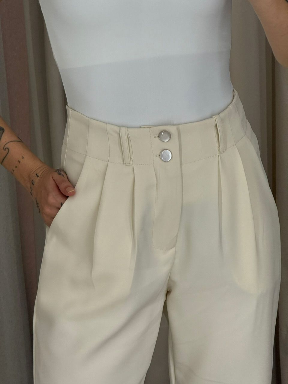 CALÇA SANDRA CENOURA AREIA