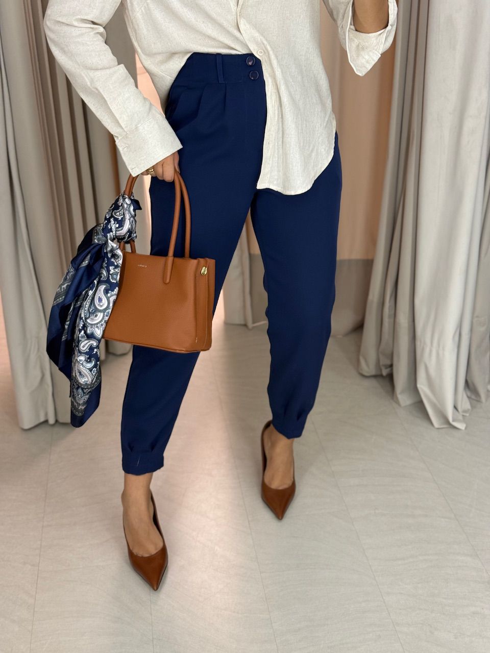CALÇA SANDRA CENOURA MARINHO - 0063900055 - CAROLLA FERRARO