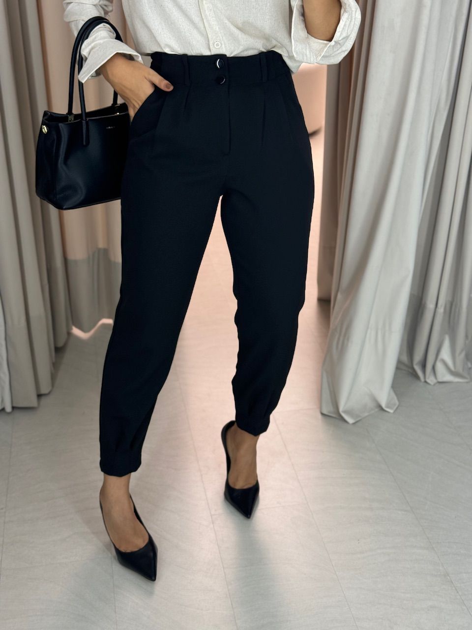CALÇA SANDRA CENOURA PRETA