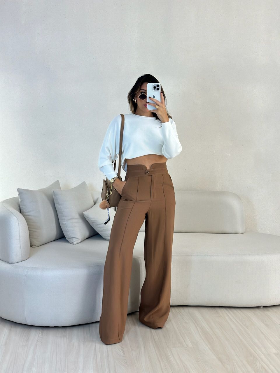 CALÇA LETÍCIA 02 PANTALONA CAPUCCINO - 0053640125... - CAROLLA FERRARO