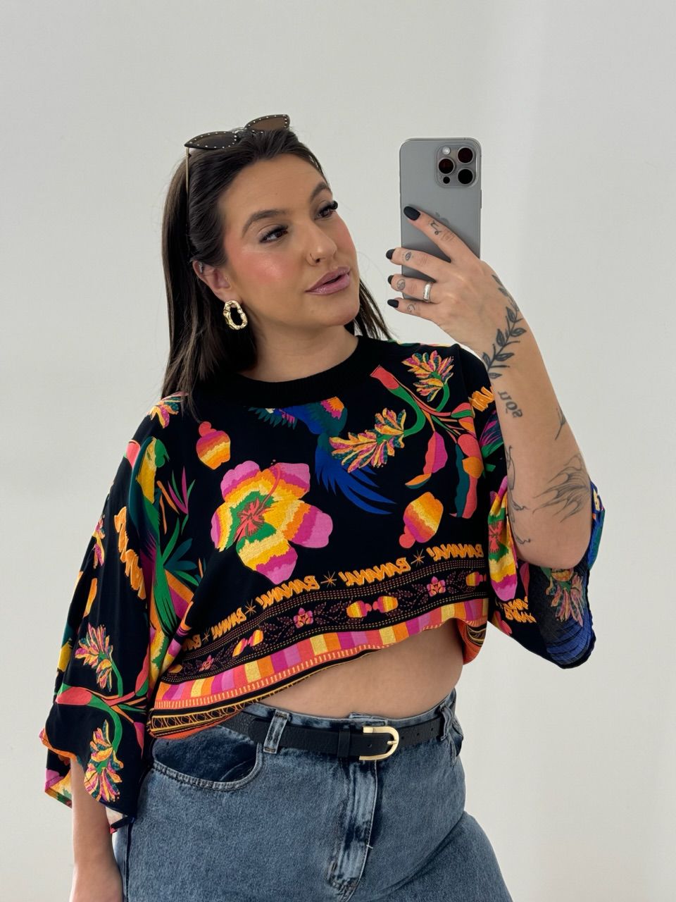CROPPED FLORA ESTAMPADO PRETO