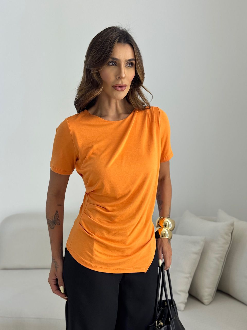 BLUSA LIA DRAPEADA LARANJA