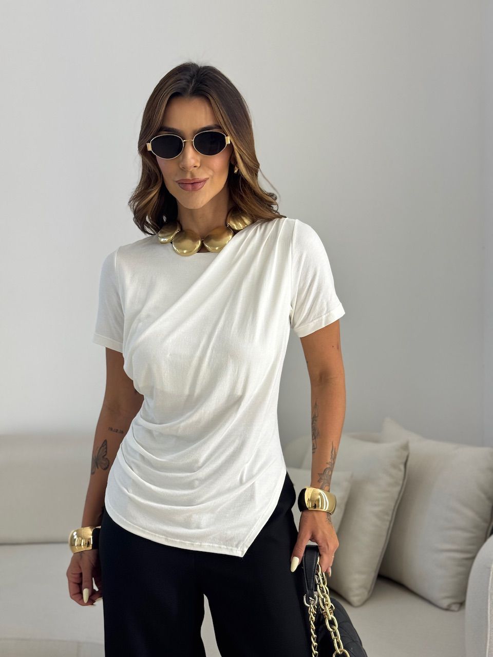 BLUSA LIA DRAPEADA OFF - 0068390048 - CAROLLA FERRARO