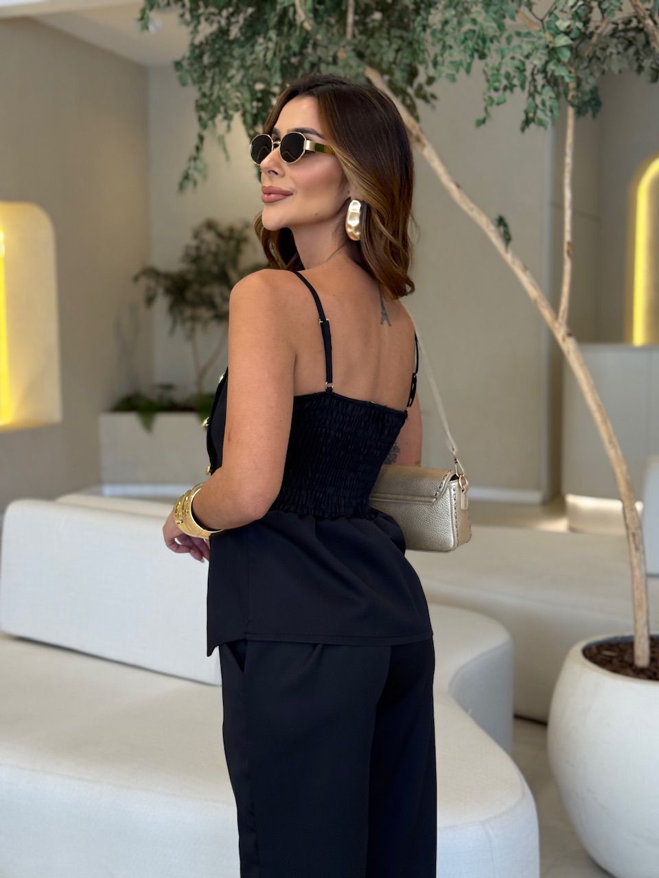 CONJUNTO AGNES BLUSA ASSIMÉTRICA PRETO