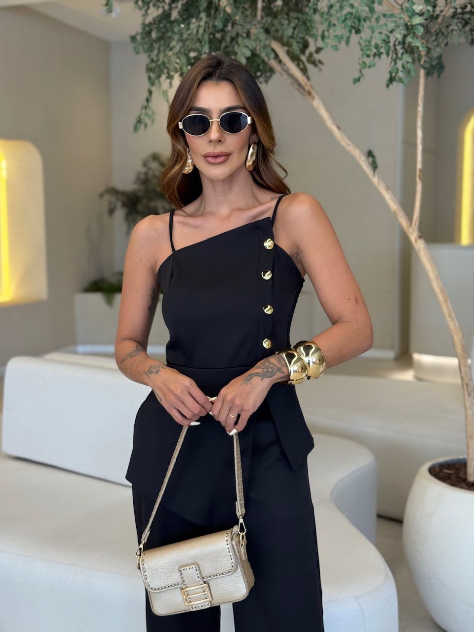 CONJUNTO AGNES BLUSA ASSIMÉTRICA PRETO
