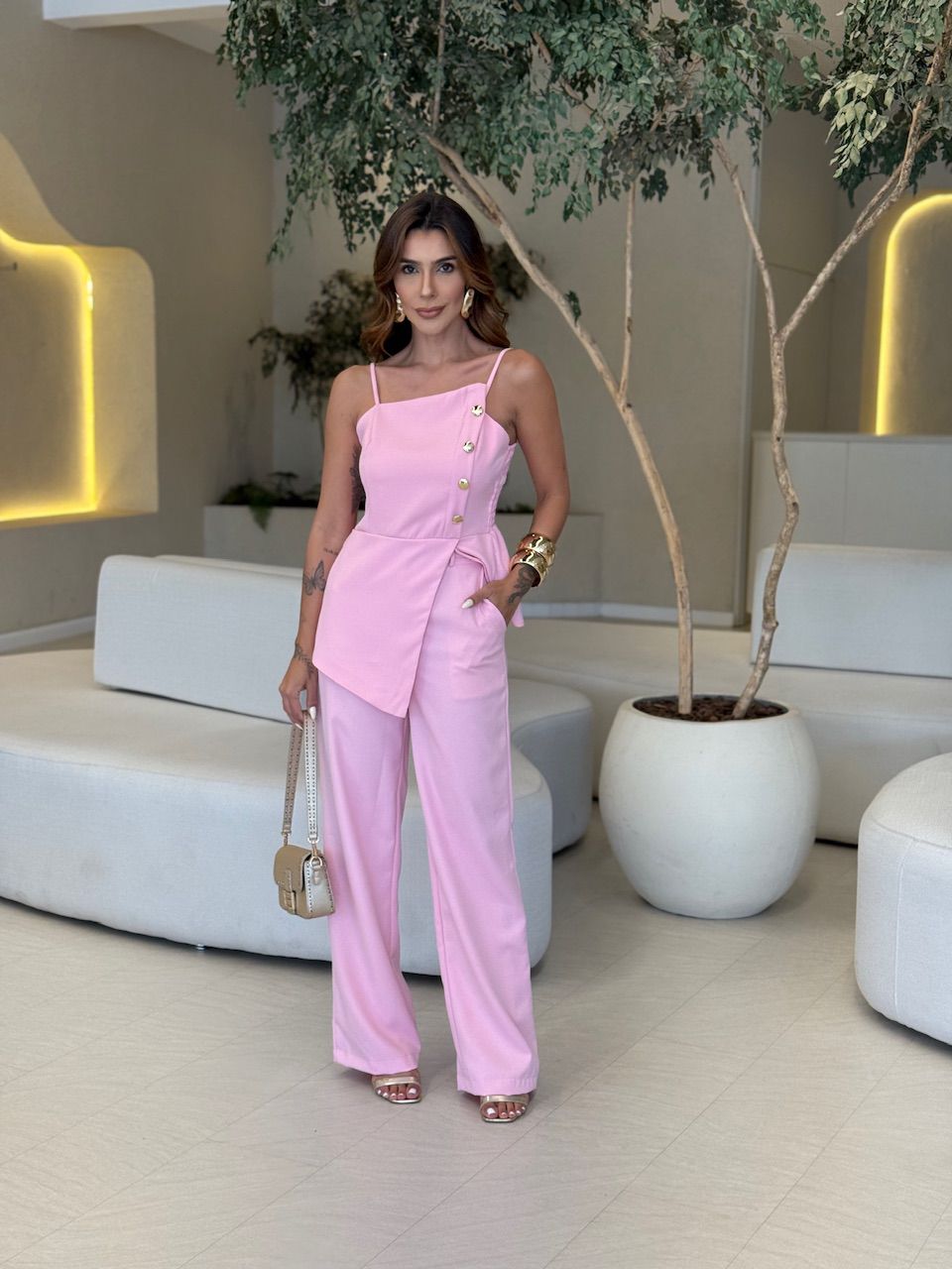 CONJUNTO AGNES BLUSA ASSIMÉTRICA ROSA - 0068400031 - CAROLLA FERRARO