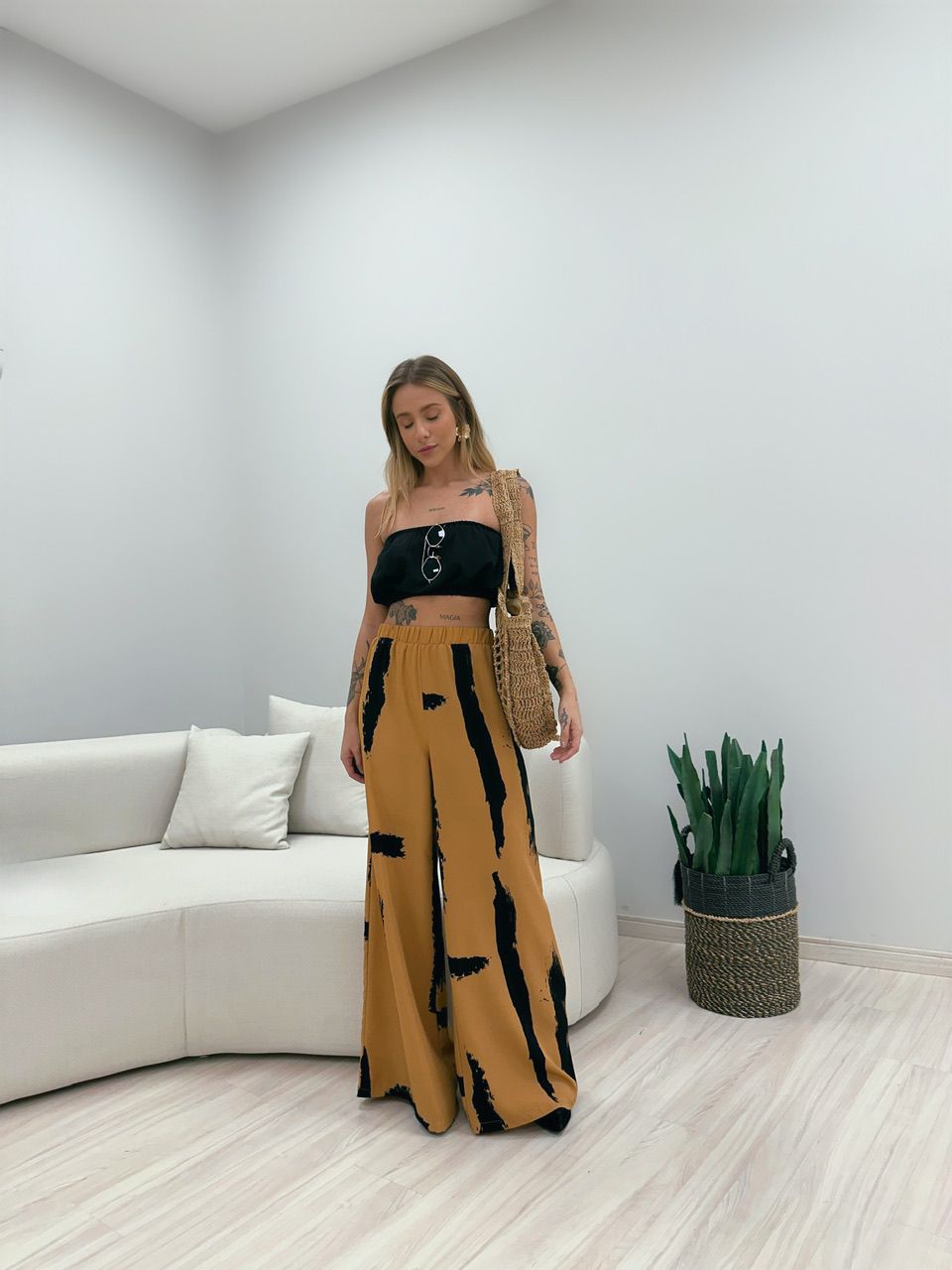 CALÇA MAYA ESTAMPADA CARAMELO - 0048330095 - CAROLLA FERRARO
