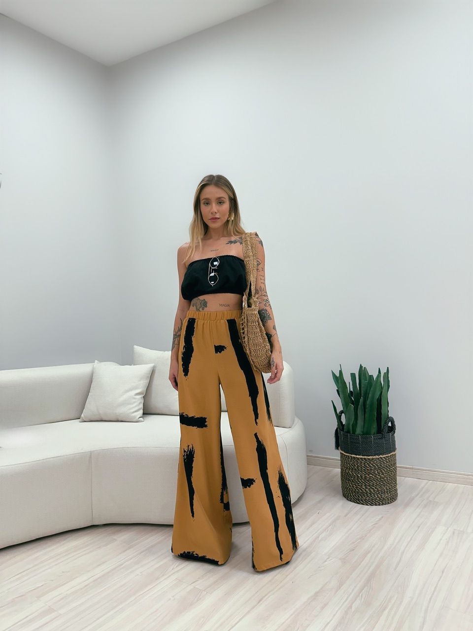 CALÇA MAYA ESTAMPADA CARAMELO