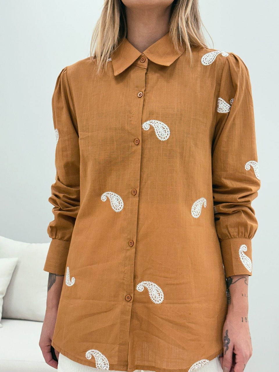 CAMISA IRIS CARAMELO